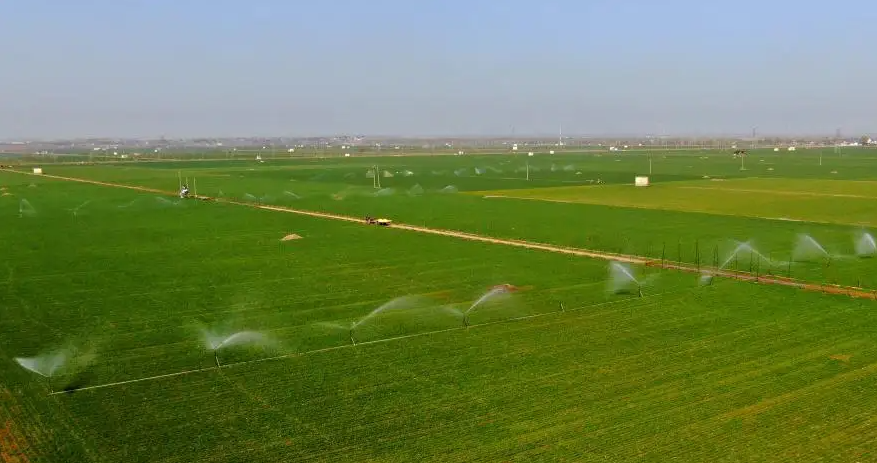 生產(chǎn)建議制定，土壤墑情速測儀先行