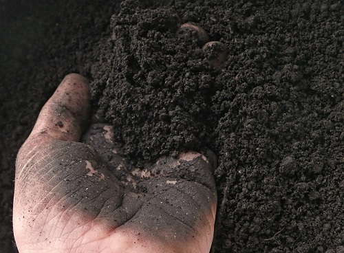 土壤肥料養(yǎng)分速測(cè)儀會(huì)及時(shí)阻止土壤養(yǎng)分流失